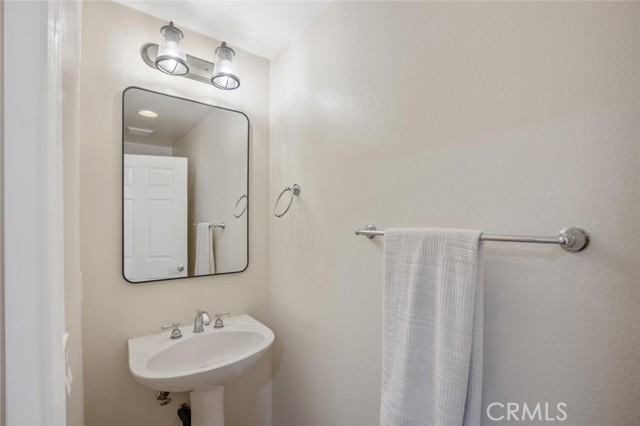 Detail Gallery Image 10 of 49 For 243 Riverdale Ct #431,  Camarillo,  CA 93010 - 3 Beds | 2/1 Baths