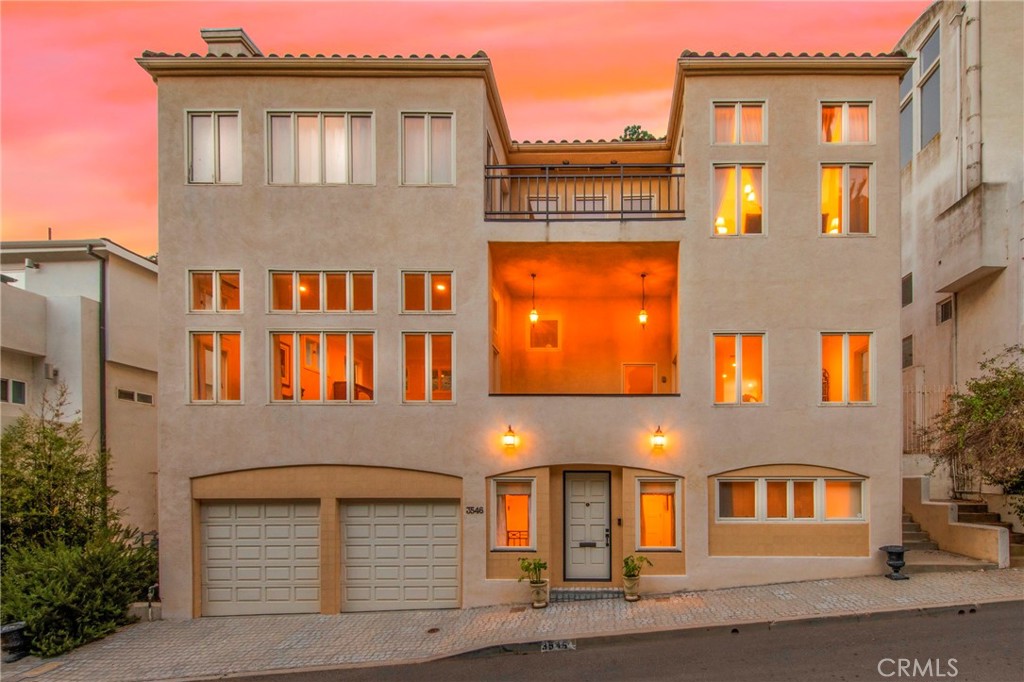 3546 Dixie Canyon Pl