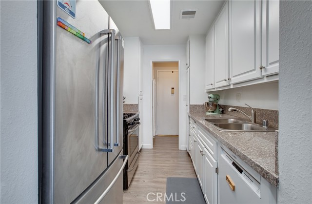 5437 Corteen Place, 102 photo 5
