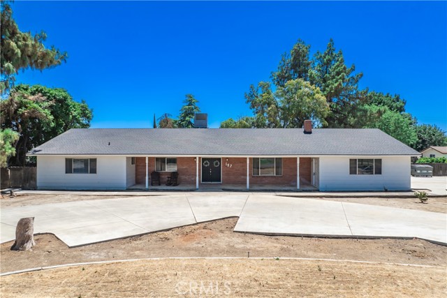 Detail Gallery Image 1 of 40 For 187 Hogan Dr, Lemoore,  CA 93245 - 4 Beds | 3/1 Baths