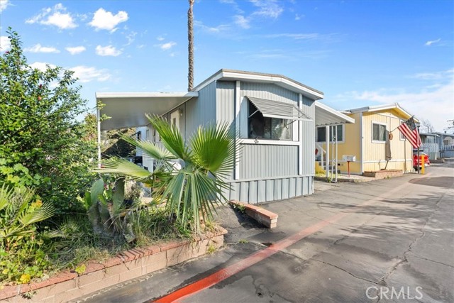 Detail Gallery Image 3 of 32 For 716 N Grand Ave #I-5,  Covina,  CA 91724 - 1 Beds | 1 Baths