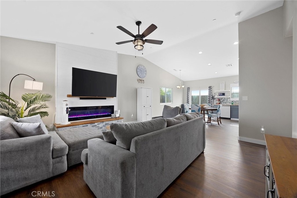 B3F454D2 F09D 4C8A 8F6C 6D5E1Ea9Fc67 9907 Turning Leaf, Bakersfield, Ca 93306 &Lt;Span Style='BackgroundColor:transparent;Padding:0Px;'&Gt; &Lt;Small&Gt; &Lt;I&Gt; &Lt;/I&Gt; &Lt;/Small&Gt;&Lt;/Span&Gt;