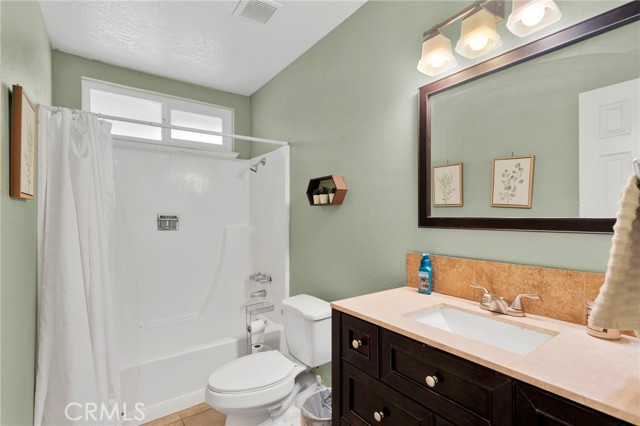 Detail Gallery Image 34 of 57 For 16783 Mission, Hesperia,  CA 92345 - 4 Beds | 3 Baths