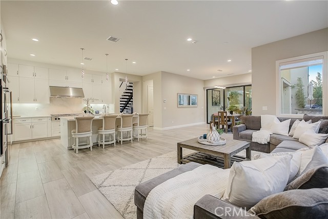 B3f4f804 3c9a 46ea A788 6e9d5dbde438