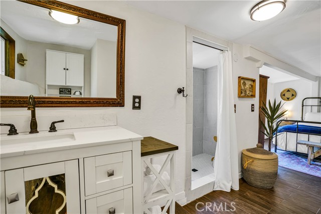Detail Gallery Image 23 of 33 For 110 Box Canyon, Canoga Park,  CA 91304 - 3 Beds | 2/1 Baths