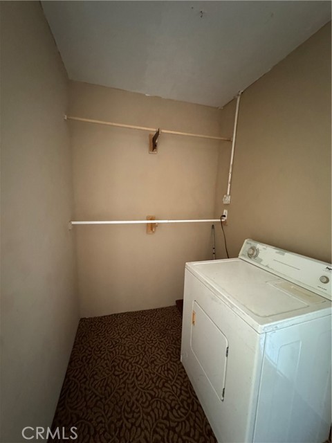 5214 Golden Avenue, Riverside CA: https://media.crmls.org/medias/b3f569a9-c638-4bab-9f49-17607c0b0e16.jpg