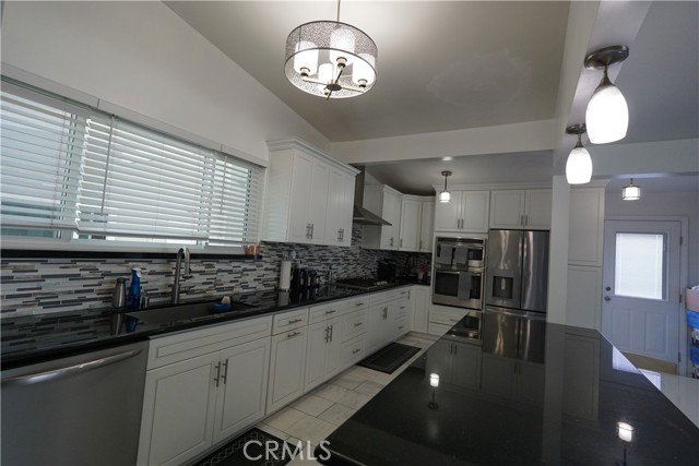 Detail Gallery Image 35 of 47 For 9327 Stanwin Ave, Arleta,  CA 91331 - 4 Beds | 2 Baths