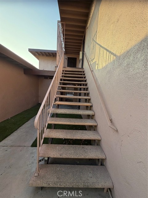 Detail Gallery Image 6 of 30 For 2153 W Brownwood Ave #3,  Anaheim,  CA 92801 - 3 Beds | 1 Baths