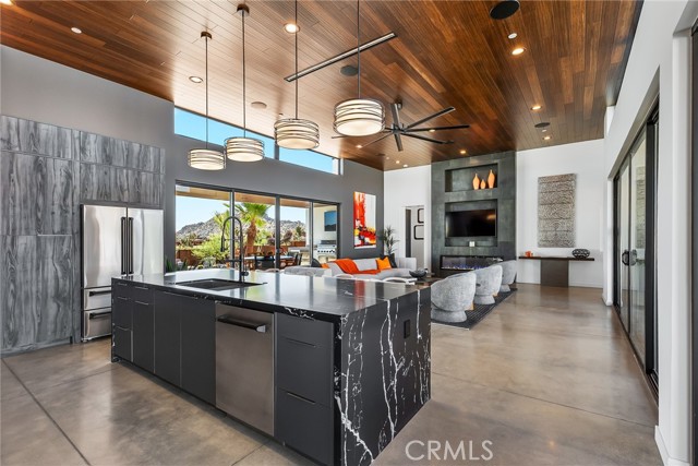 Detail Gallery Image 11 of 64 For 5165 Roy Rogers, Pioneertown,  CA 92268 - 3 Beds | 3 Baths