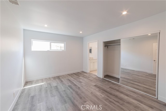 Detail Gallery Image 13 of 24 For 14754 Bassett St, Van Nuys,  CA 91405 - 4 Beds | 2 Baths