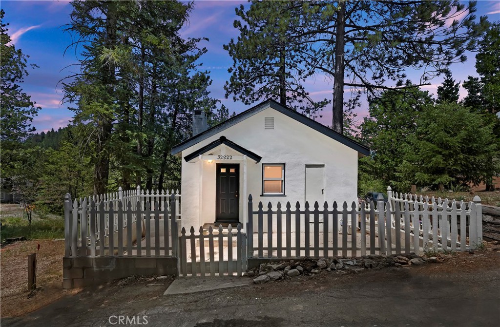 32822 Deer Lick Drive, Running Springs, CA 92382