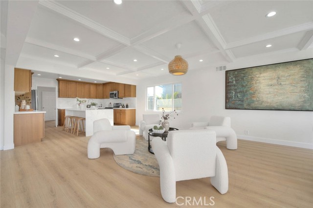 Detail Gallery Image 9 of 75 For 4701 Don Miguel, Los Angeles,  CA 90008 - 3 Beds | 3 Baths