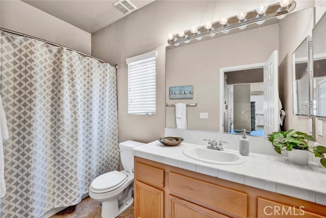 Detail Gallery Image 22 of 49 For 4100 Waterville Ct, Palmdale,  CA 93551 - 6 Beds | 3 Baths