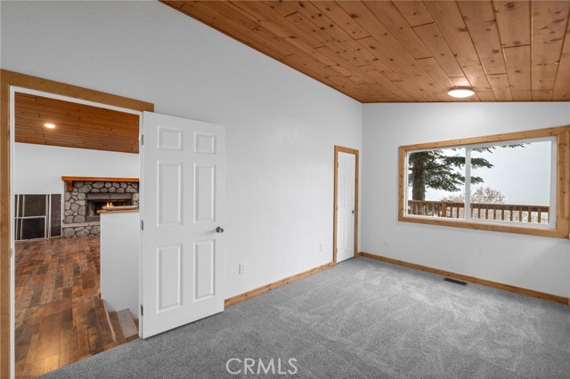 781 Arbula Drive, Crestline CA: https://media.crmls.org/medias/b3fa7562-639d-4395-ba45-6835e554df09.jpg