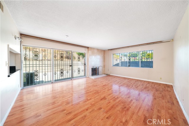 Detail Gallery Image 13 of 40 For 1251 W Crest Way, Monterey Park,  CA 91754 - 3 Beds | 2 Baths