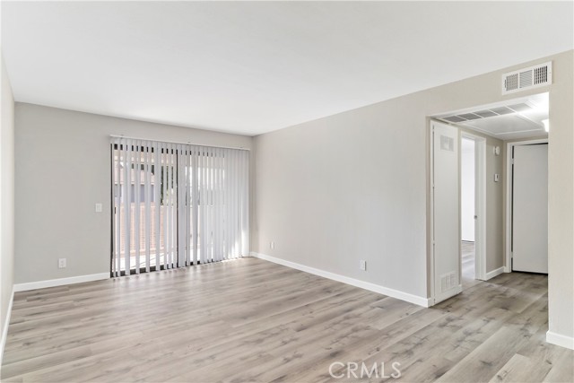 Detail Gallery Image 8 of 12 For 3420 Falcon St #117,  Pomona,  CA 91767 - 2 Beds | 2 Baths