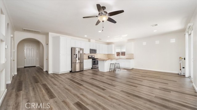 32059 Poppy Way, Lake Elsinore CA: https://media.crmls.org/medias/b3fbb3b7-2ee0-40a0-a8e6-462846a3b872.jpg