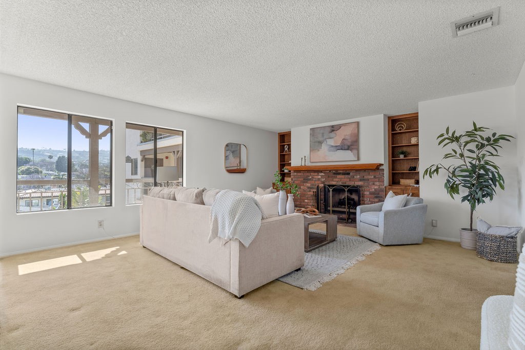 Detail Gallery Image 5 of 46 For 1150 W 13th St #204,  San Pedro,  CA 90731 - 2 Beds | 2 Baths