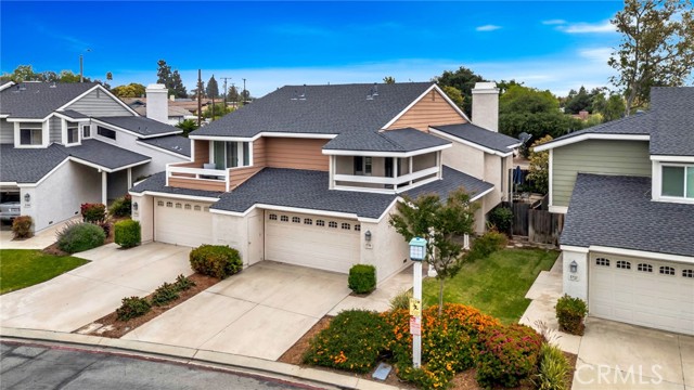 Detail Gallery Image 3 of 37 For 3736 Live Oak Dr, Pomona,  CA 91767 - 2 Beds | 3 Baths