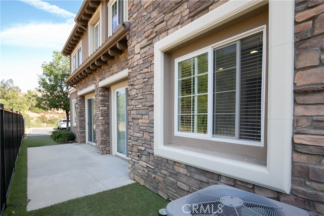 Detail Gallery Image 24 of 29 For 11629 Verona Dr, Chatsworth,  CA 91311 - 3 Beds | 3/1 Baths