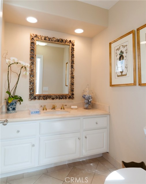 712 Manhattan Beach Boulevard, Manhattan Beach, California 90266, 3 Bedrooms Bedrooms, ,3 BathroomsBathrooms,Residential,Sold,Manhattan Beach,SB17051799