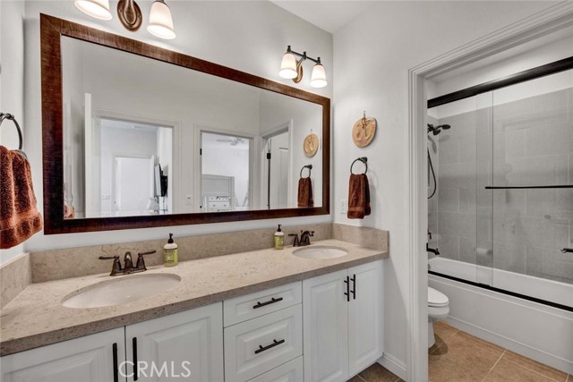 Detail Gallery Image 19 of 36 For 122 Evelyn Pl, Tustin,  CA 92782 - 5 Beds | 4/1 Baths