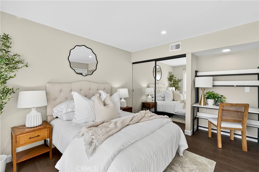 MLS #OC25250149 image #17