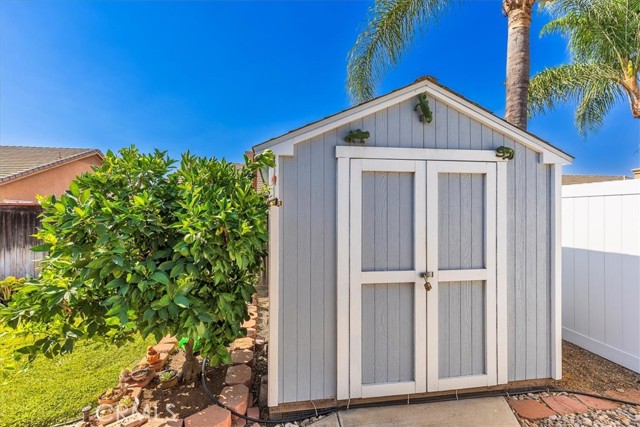 31369 Frans Hals Drive, Winchester CA: https://media.crmls.org/medias/b3fed062-04a3-4e66-8ac3-d9ecdd8e323e.jpg