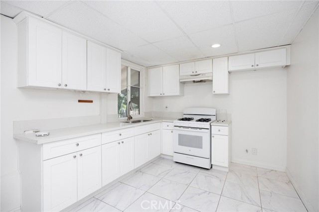 181 E Alegria Avenue, Sierra Madre CA: https://media.crmls.org/medias/b3ff4b7a-a5d0-4267-8655-57a66448dbcb.jpg