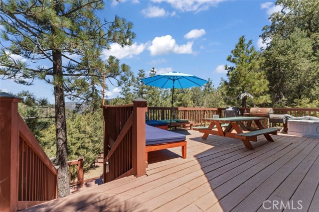 1320 Woodland Drive, Pine Mountain Club CA: https://media.crmls.org/medias/b3ffd088-5bc3-4686-aef0-940efa67ec91.jpg