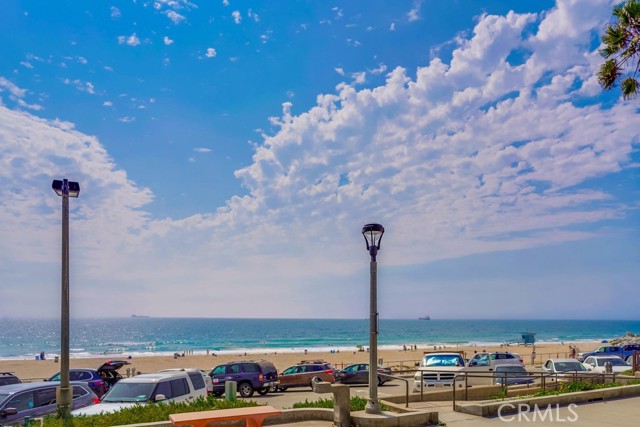 4230 The Strand, Manhattan Beach, California 90266, 3 Bedrooms Bedrooms, ,3 BathroomsBathrooms,Residential,Sold,The Strand,SB21190702