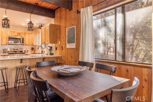 Detail Gallery Image 28 of 61 For 912 Bear Mountain Rd, Big Bear City,  CA 92314 - 3 Beds | 2 Baths
