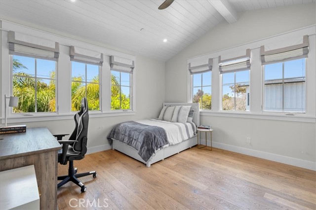 Image 42 of 62 For 910 28th Street