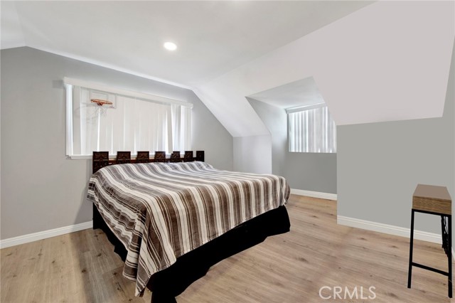 Detail Gallery Image 10 of 24 For 11823 Wish Ave, Granada Hills,  CA 91344 - 4 Beds | 2 Baths