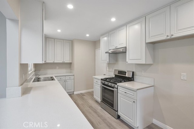 2216 Canehill Avenue, Long Beach CA: https://media.crmls.org/medias/b403f16d-8ac3-469f-a78d-4d34981b1007.jpg