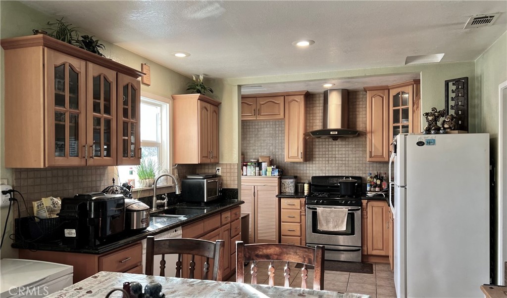 MLS #PW26151786 image #6