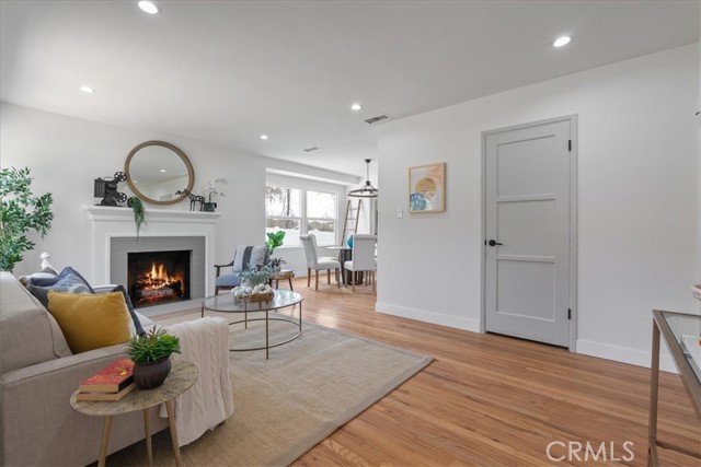 Detail Gallery Image 10 of 34 For 288 W Mariposa St, Altadena,  CA 91001 - 3 Beds | 2 Baths