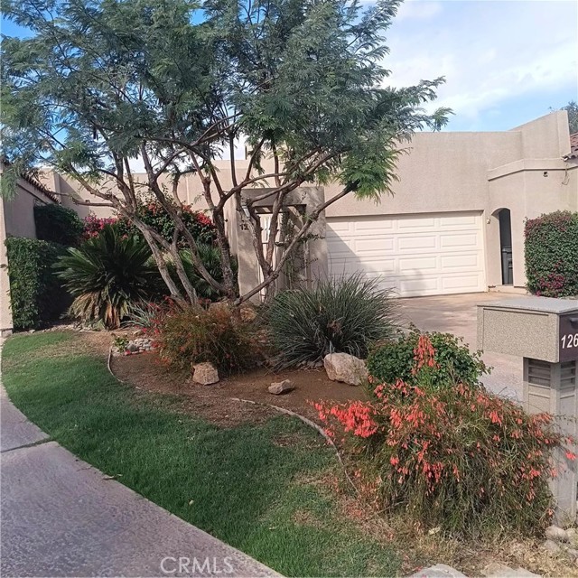 Detail Gallery Image 21 of 25 For 127 Lake Shore Dr, Rancho Mirage,  CA 92270 - 2 Beds | 2/1 Baths