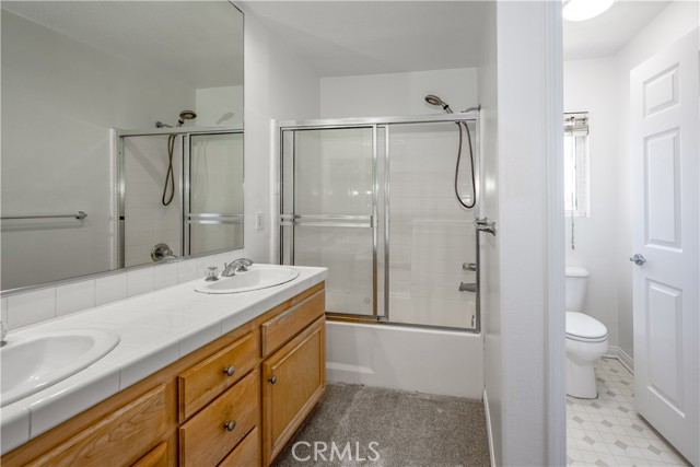 Detail Gallery Image 12 of 20 For 13056 Hagar St, Sylmar,  CA 91342 - 4 Beds | 3 Baths