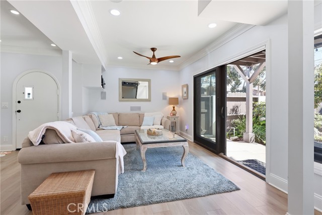 Detail Gallery Image 5 of 42 For 6600 E Ocean, Long Beach,  CA 90803 - 3 Beds | 3/1 Baths