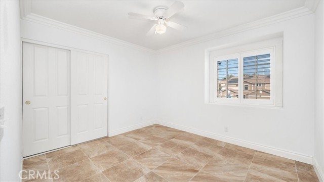 Detail Gallery Image 10 of 24 For 8809 Dahlia Dr, Corona,  CA 92883 - 5 Beds | 2/1 Baths