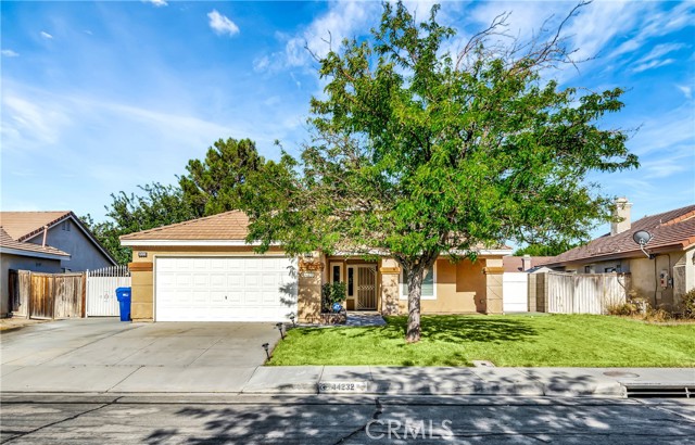 Detail Gallery Image 2 of 47 For 44232 62nd St, Lancaster,  CA 93536 - 4 Beds | 2 Baths