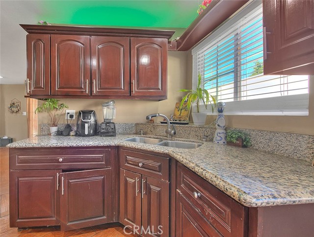 Detail Gallery Image 14 of 30 For 527 Waringwood Rd, La Puente,  CA 91744 - 3 Beds | 2 Baths