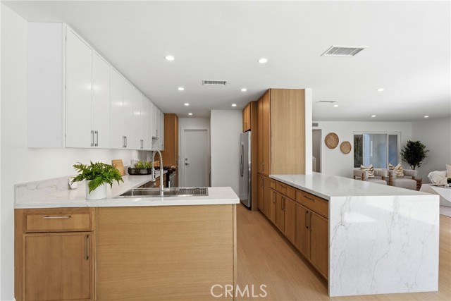 Detail Gallery Image 9 of 51 For 41 Seton Rd, Irvine,  CA 92612 - 3 Beds | 2/1 Baths