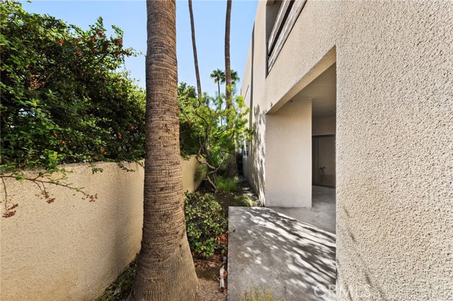 Detail Gallery Image 25 of 39 For 255 S Avenida Caballeros #106,  Palm Springs,  CA 92262 - 2 Beds | 2 Baths