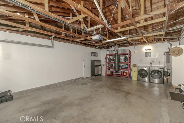 18231 San Jose Street, Porter Ranch CA: https://media.crmls.org/medias/b406b571-eb64-4d52-b988-0e641354cefe.jpg