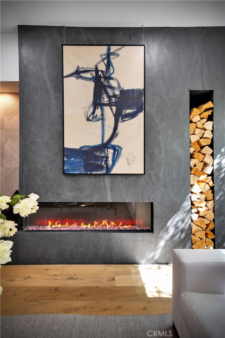 13. 2743 Laurel Canyon Boulevard Los Angeles, CA 90046