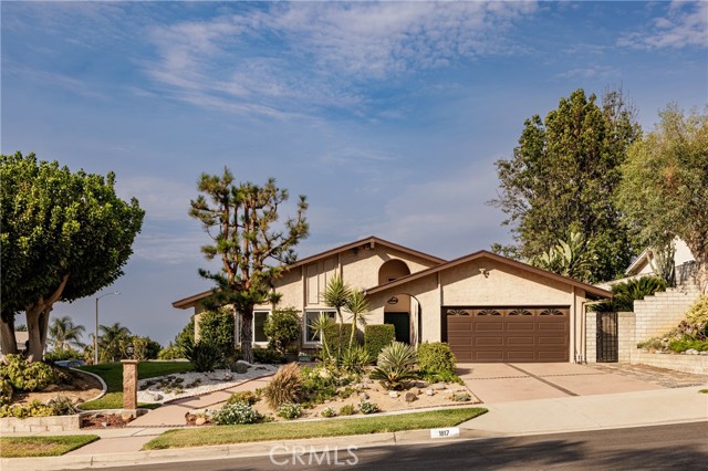 Detail Gallery Image 10 of 67 For 1817 Yucca Dr, Corona,  CA 92882 - 4 Beds | 2 Baths