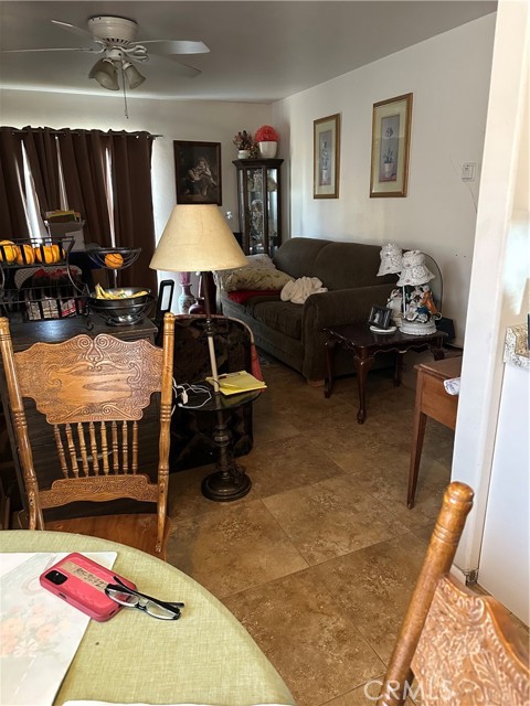 1662 Oxford Avenue, Santa Maria CA: https://media.crmls.org/medias/b4082e5c-cae7-4f2a-845f-a0729776dcc9.jpg