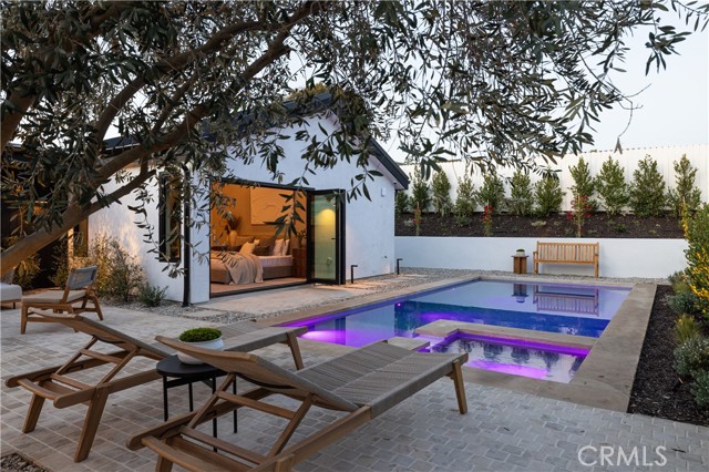 Detail Gallery Image 6 of 50 For 1524 Dolphin Ter, Corona Del Mar,  CA 92625 - 3 Beds | 3/1 Baths